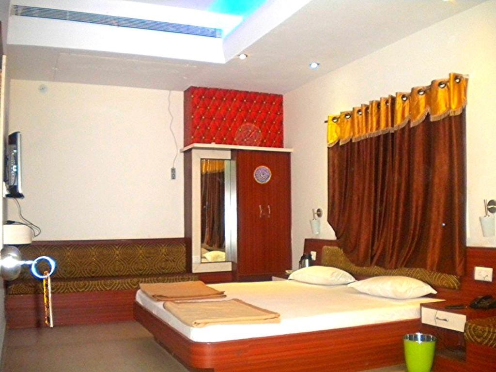 Hotel Sagar Castle Ratlam Ruang foto