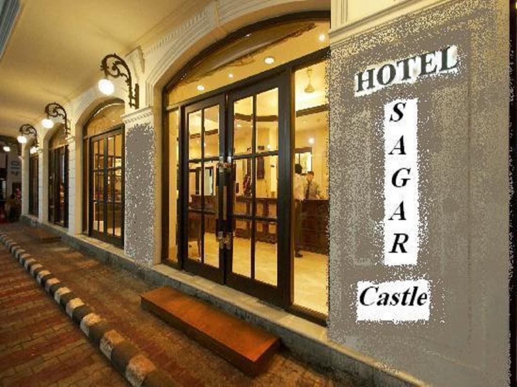 Hotel Sagar Castle Ratlam Bagian luar foto