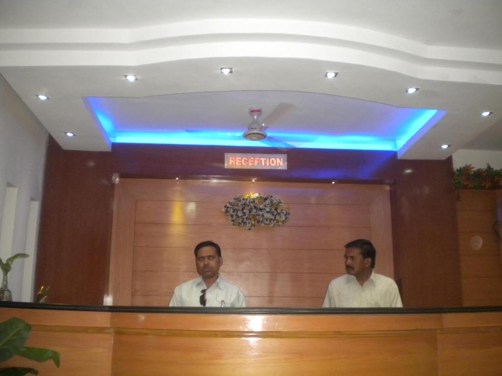Hotel Sagar Castle Ratlam Bagian luar foto